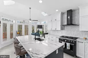 8605 Woodwren Terrace, Fairfax Station, VA 22039 - Photo 19