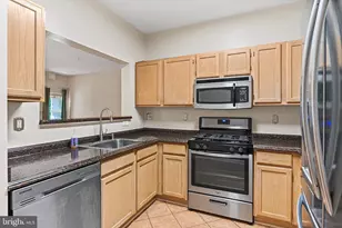 14300 Rosy Ln, Centreville, VA 20121 - Photo 5