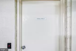 5901 Mt Eagle Dr, Alexandria, VA 22303 - Photo 33