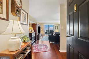 5901 Mt Eagle Dr, Alexandria, VA 22303 - Photo 3