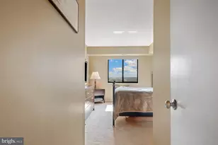 5901 Mt Eagle Dr, Alexandria, VA 22303 - Photo 25