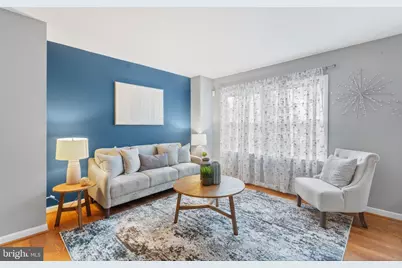 14710 Bentley Square, Centreville, VA 20120 - Photo 9