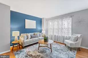 14710 Bentley Square, Centreville, VA 20120 - Photo 9