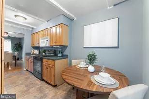 14710 Bentley Square, Centreville, VA 20120 - Photo 13