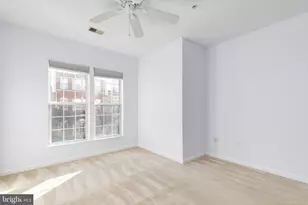 11622 Cavalier Landing Ct, Fairfax, VA 22030 - Photo 15