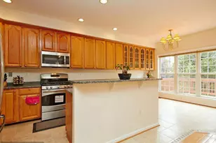 13591 Cedar Run Ln, Herndon, VA 20171 - Photo 5