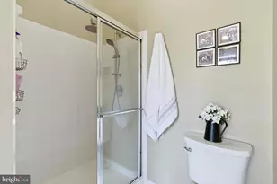 5146 Ballycastle Cir, Alexandria, VA 22315 - Photo 31