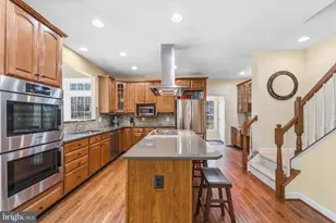 10582 Canterberry Rd, Fairfax Station, VA 22039 - Photo 13