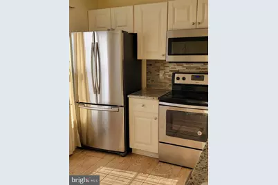 6203 Abbottsbury Row, Alexandria, VA 22315 - Photo 3