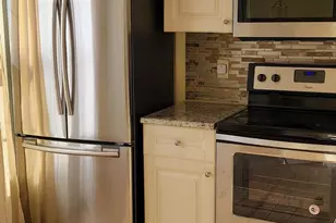 6203 Abbottsbury Row, Alexandria, VA 22315 - Photo 3