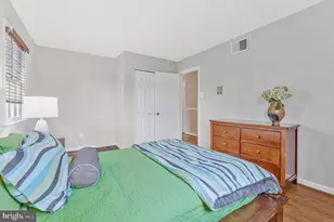 8203 Galahad Ct, Annandale, VA 22003 - Photo 23