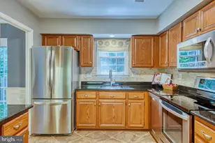 11719 Dry River Ct, Reston, VA 20191 - Photo 5