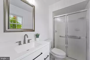 4136 Meadow Hill Ln, Fairfax, VA 22033 - Photo 21