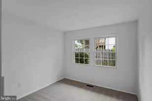4136 Meadow Hill Ln, Fairfax, VA 22033 - Photo 27