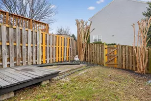 6739 Rockledge Pl, Centreville, VA 20121 - Photo 19