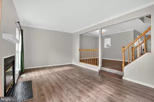 6739 Rockledge Pl, Centreville, VA 20121 - Photo 5