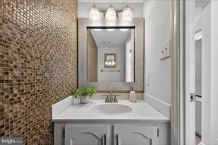 6163 Forest Creek Ln, Springfield, VA 22152 - Photo 13