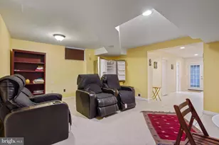 5135 Summit Dr, Fairfax, VA 22030 - Photo 27