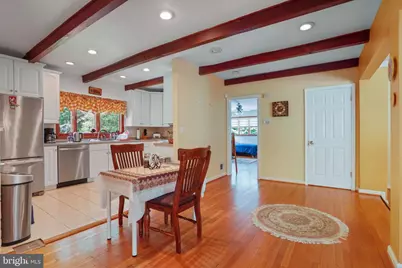 5135 Summit Drive, Fairfax, VA 22030 - Photo 9