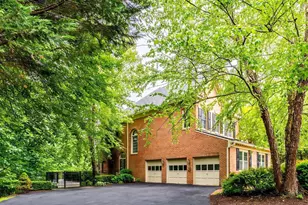 891 Chinquapin Rd, McLean, VA 22102 - Photo 9