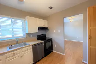 8407 Orinda Ct, Alexandria, VA 22309 - Photo 9