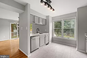 8405 Hollis Ln, Vienna, VA 22182 - Photo 13