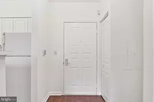 2204 Westcourt Ln, Herndon, VA 20170 - Photo 13