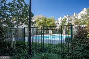 2204 Westcourt Ln, Herndon, VA 20170 - Photo 31