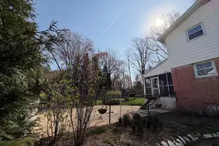 500 Kramer Dr SE, Vienna, VA 22180 - Photo 11