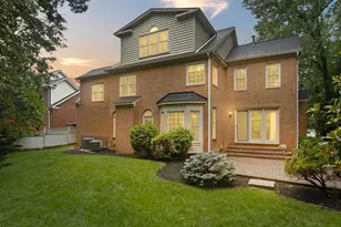 7952 Blitz Ct, Dunn Loring, VA 22027 - Photo 3