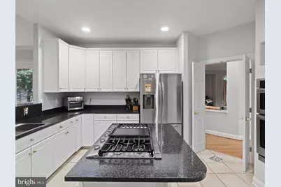 7952 Blitz Court, Dunn Loring, VA 22027 - Photo 17