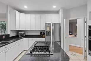 7952 Blitz Ct, Dunn Loring, VA 22027 - Photo 17