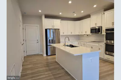 13556 Innovation Station Loop #15A, Herndon, VA 20171 - Photo 3