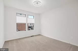 13556 Innovation Station Loop, Herndon, VA 20171 - Photo 11