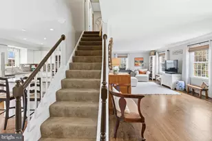 9822 Wolcott Dr, Burke, VA 22015 - Photo 33