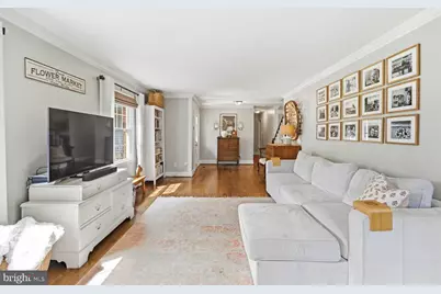 9822 Wolcott Drive, Burke, VA 22015 - Photo 5