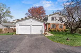 9822 Wolcott Dr, Burke, VA 22015 - Photo 53