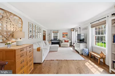 9822 Wolcott Drive, Burke, VA 22015 - Photo 7