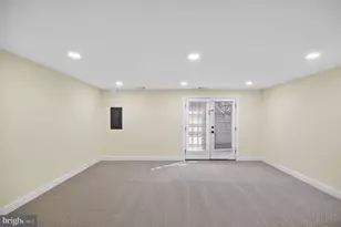 5866 Bridgetown Ct, Burke, VA 22015 - Photo 25