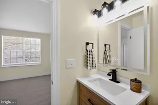 5866 Bridgetown Ct, Burke, VA 22015 - Photo 19