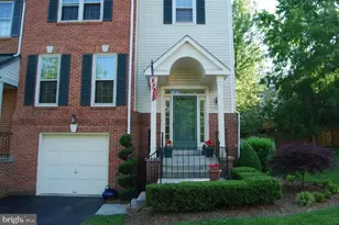 9433 William Kirk Ln, Burke, VA 22015 - Photo 3