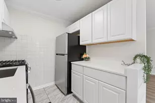 4333 Americana Dr, Annandale, VA 22003 - Photo 17