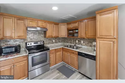 9710 Ashbourn Drive, Burke, VA 22015 - Photo 9