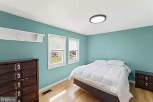 9710 Ashbourn Dr, Burke, VA 22015 - Photo 17