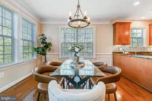 7860 Rolling Woods Ct, Springfield, VA 22152 - Photo 5