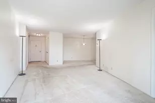 5903 Mt Eagle Dr, Alexandria, VA 22303 - Photo 9