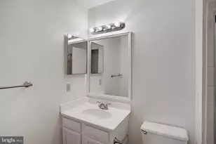 14623 Lock Dr, Centreville, VA 20120 - Photo 25