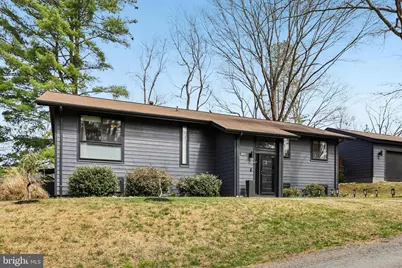 10913 Howland Drive, Reston, VA 20191 - Photo 3