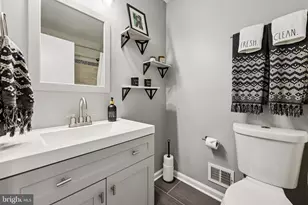 10913 Howland Dr, Reston, VA 20191 - Photo 21