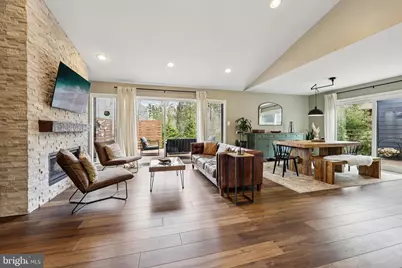 10913 Howland Drive, Reston, VA 20191 - Photo 9